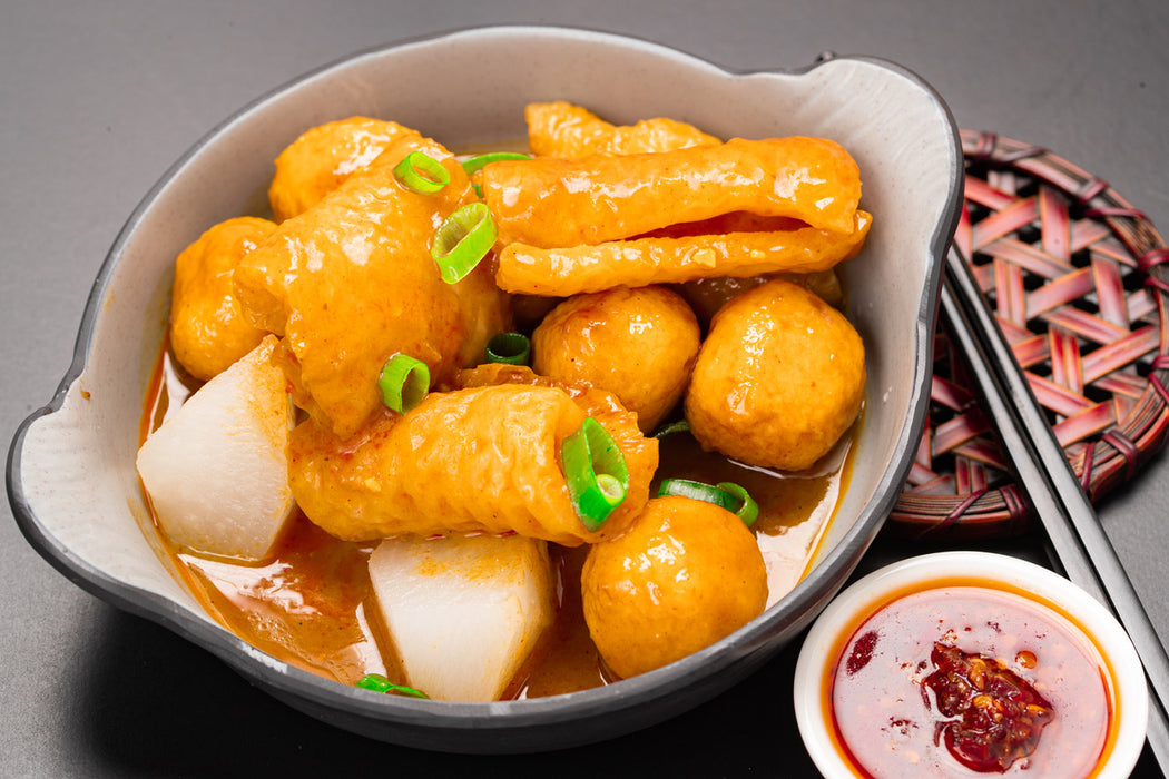 Curry Pork Skin, Turnip & Fish Ball 咖哩豬皮蘿蔔魚蛋
